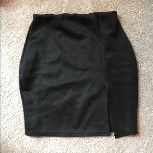 Black Boohoo mini skirt